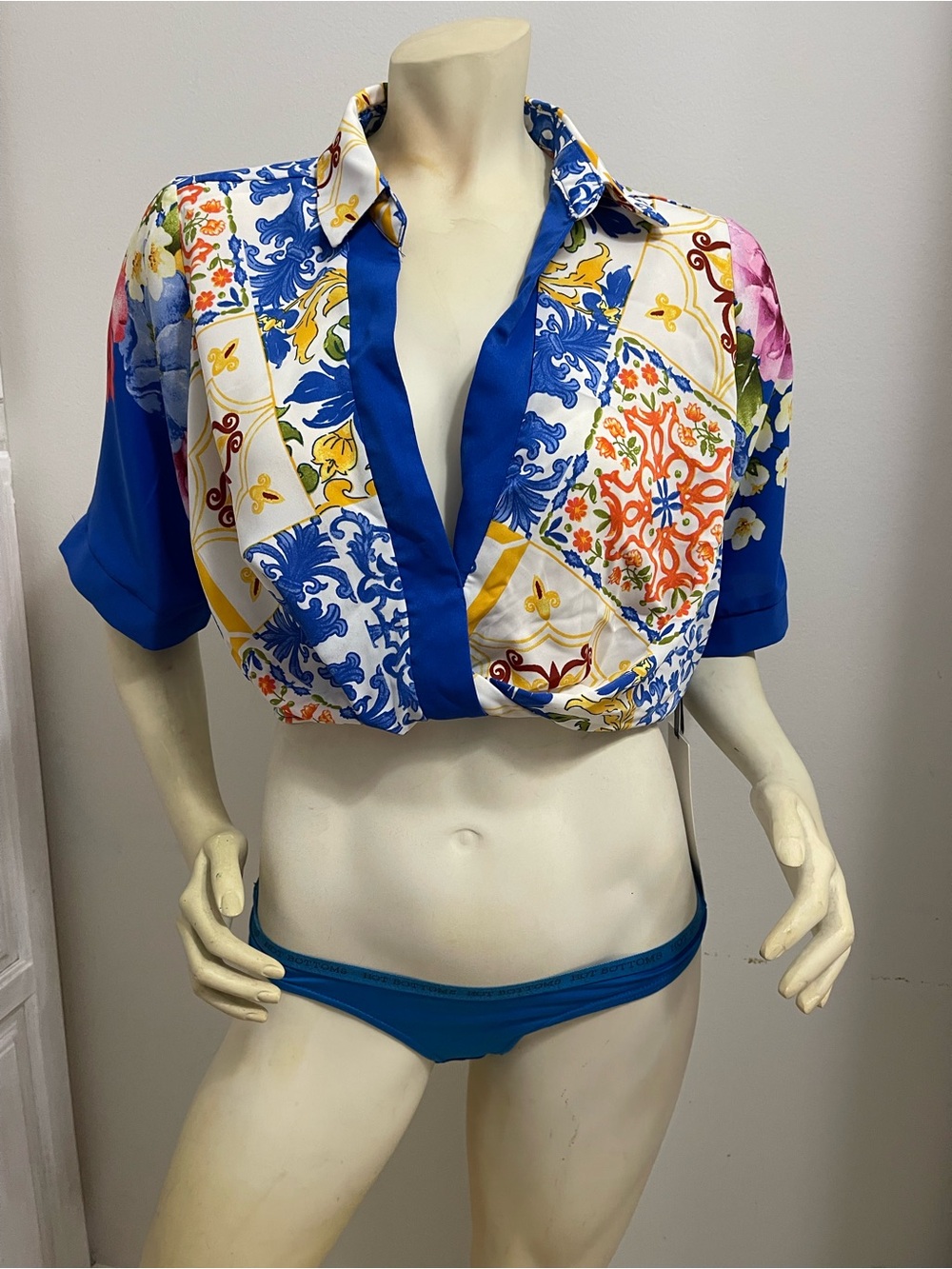 FARM TIO  LULUMARI WOMEN MEDIUM BLUE MEDITERRANEAN,MAJOLICA CROPPED TOP NWT   M